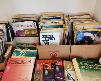 Sheet music and magazines 