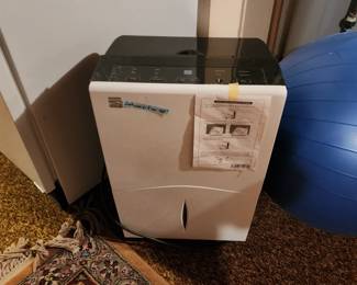 Dehumidifier 