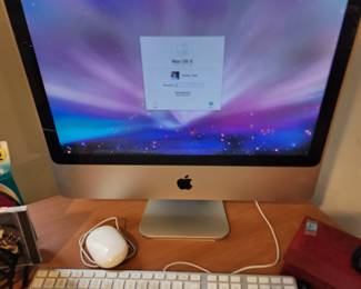 Apple Mac OS X  must be wiped clean, come with keyboard and mouse