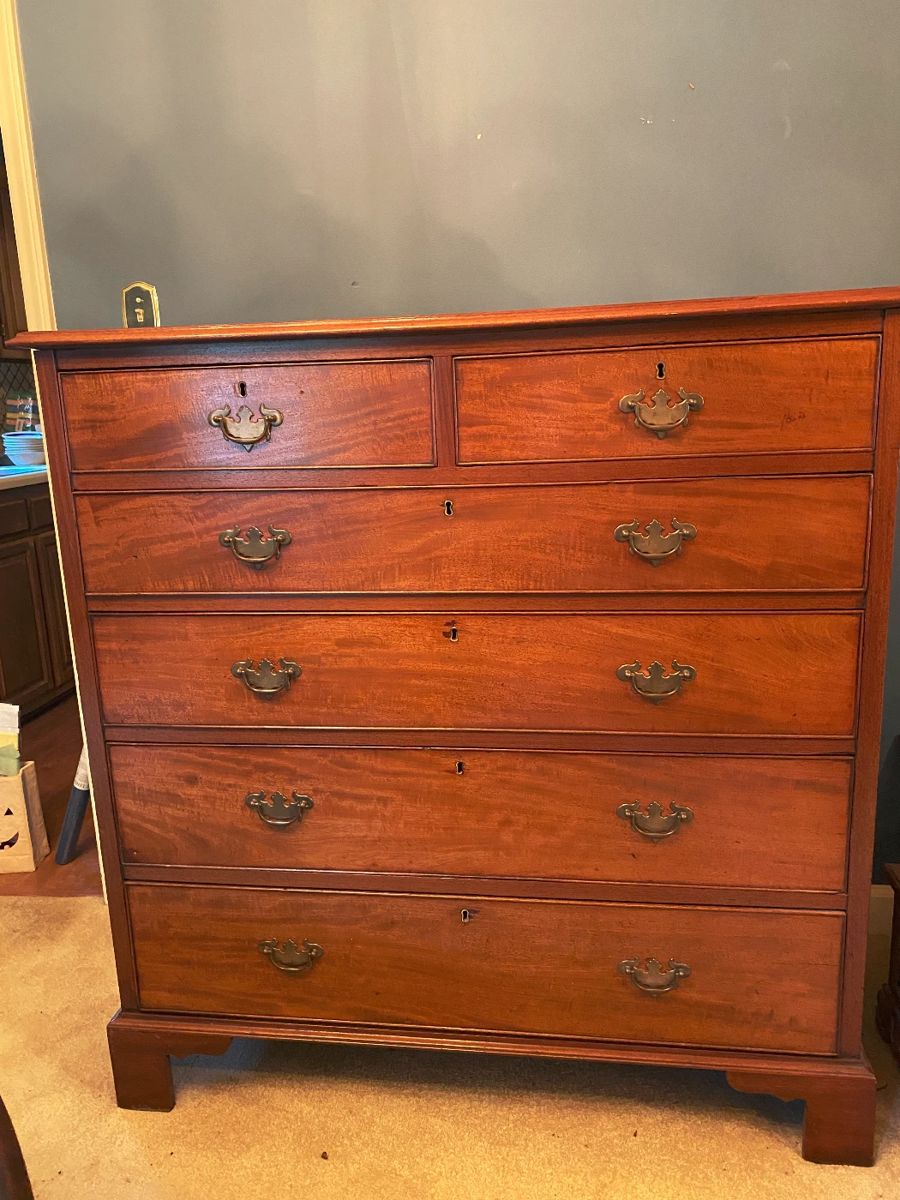 Antique Mahogany Chest of Drawers