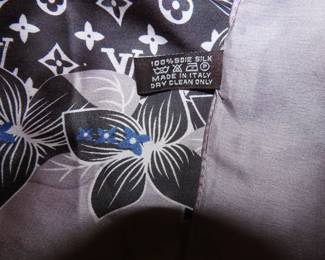 Louis Vuitton scarf/shawl. Pure silk, made in Italy.