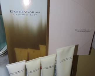 Donna Karan "Cashmere Mist".