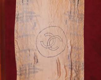 Authentic Chanel scarf/shawl. Pure silk. Made in Italy.