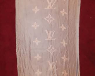 Louis Vuitton scarf/shawl. Pure silk, made in Italy.