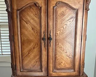 TV armoire, some handles broken.