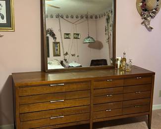 Lane Tuxedo mid-century mirrored dresser.