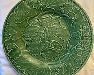 Vintage Portugese Bordallo Pinhierto grape leaf plate.