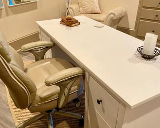 white desk & off-white leather desk chair