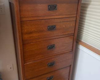 Norwins Mission Style Dresser with Mirror, Norwins Lingerie Chest