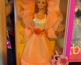 1984 Mattel Peaches 'n Cream Barbie in Box