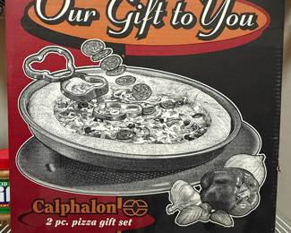 Calphalon 2 pc Pizza Set