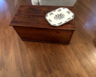 052- Antique Chest (hinges not working) 37x19.5