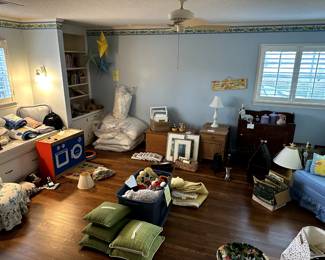 Kids Room - art, pillows, children's books, picture frames, toys, feather beds, lamps