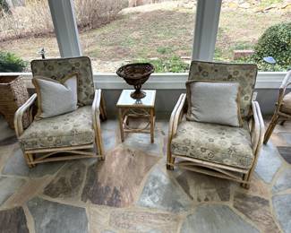 064 - Pair of 2 chairs with floral cushions and a table