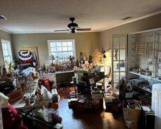 Seasonal Decor and Crafting Supplies 