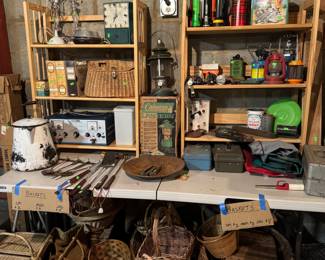 Baskets, Vintage Household Supplies