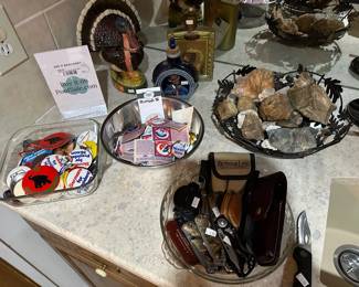 Pins, knives, minerals