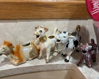 Vintage Cow Creamers