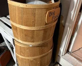 Dog food barrel