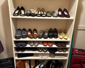 Women's shoes