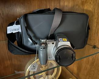 Sony Super Steady Shot DSC-H2