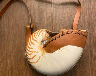 Very Cool Shell Pocketbook