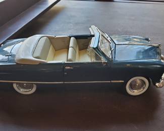 Maisto 1940 Ford Replica