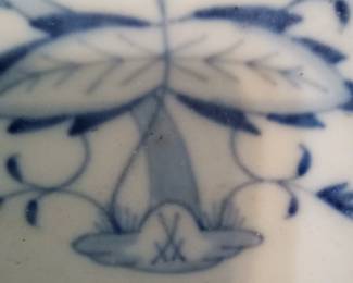 Meissen Blue Onion Reticulated Basket /Bowl