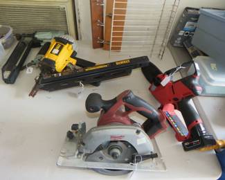 Milwaukee Saw & Fuel Hacket