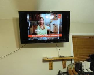 37 " Westinghouse TV and Mount