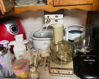 Chopper, salad shooter, crock pot, air fryer