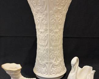 Large Lenox Vase Swan and Cornucopia