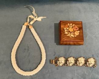 Selro Noho Devil Bracelet And Shell Necklace