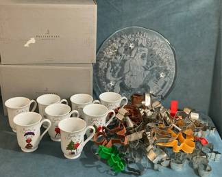 Pottery Barn Santa Baby Mugs 24 And Cookie Cutter Collection