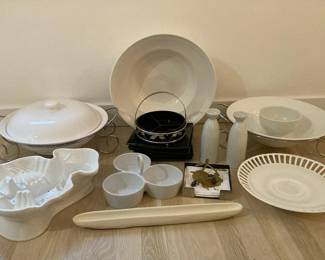 Black And White Entertaining Dishes