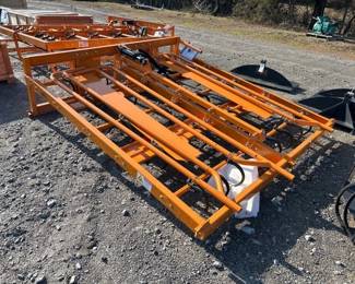 SKID STEER SQUARE BALE GRAPPLE ACCUMULATOR