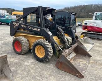 New Holland skid steer
