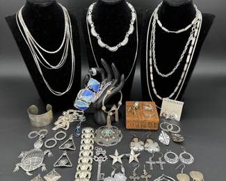 Vintage Silver Tone Fashion Jewelry - Necklaces, Pendants, Earrings+