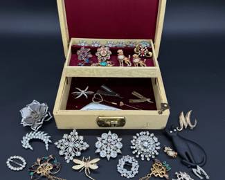 Vintage Rhinestone Brooches - Costume & Fashion Jewelry