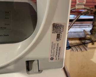 $325 -- GE Profile Energy Star 4.9 CU. FT. Capacity Washer -- Model PTW605BSR1WS