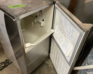 $600 -- Hoshizaki Ice Maker AM-50BAJ MFG2019