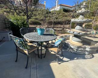 Patio table and chairs excellent condition!