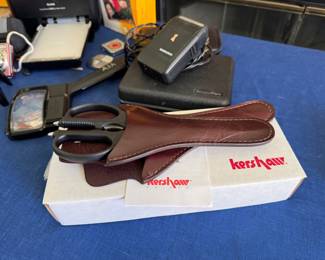 Keyshaw scissors and pocket knife 