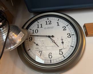 La Crosse wall clock 