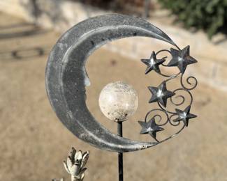 Yard art 