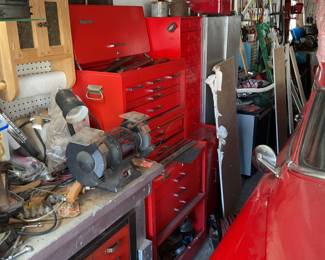 Grinder tool chest