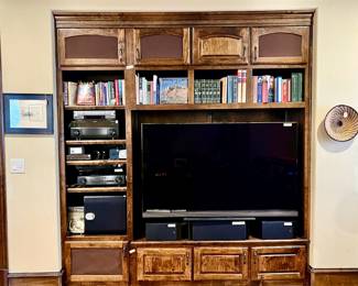 QUALITY CONTEMPORARY ELECTRONICS, SMALL AREA OF BOOKS WITH MORE UPSTAIRS.  