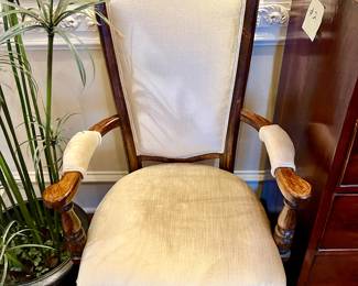 LOVE THIS PAIR OF ANTIQUE ARM CHAIRS IN FABULOUS CONDITION.