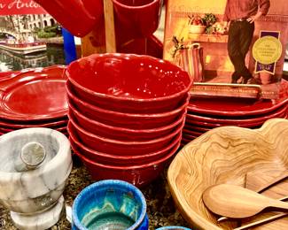 POTTERY, MORTAR AND PESTLE