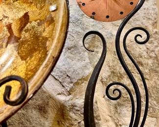 MODERN FLOWER CLOCK.  INDUSTRIAL